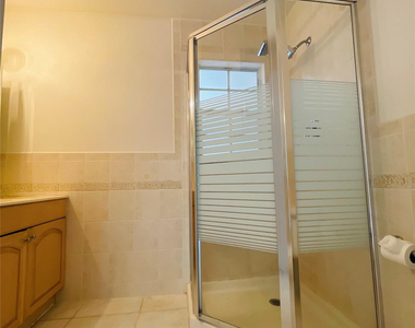 2605 Bay Drive - Photo Thumbnail 16