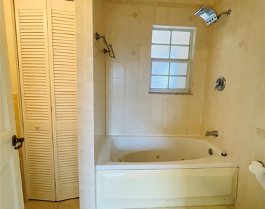 2605 Bay Drive - Photo Thumbnail 25
