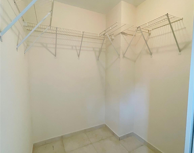 2605 Bay Drive - Photo Thumbnail 18