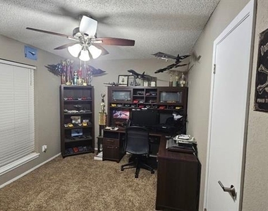 2418 Helena Circle - Photo Thumbnail 13