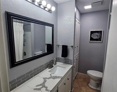 2418 Helena Circle - Photo Thumbnail 10
