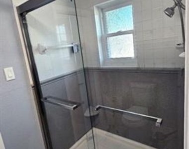 2418 Helena Circle - Photo Thumbnail 7