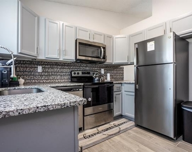 2734 Sherry Street - Photo Thumbnail 13