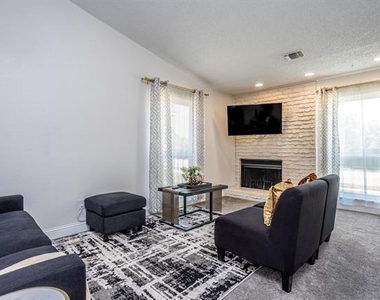 2734 Sherry Street - Photo Thumbnail 25