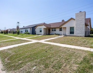 2734 Sherry Street - Photo Thumbnail 29