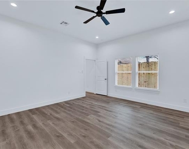 2844 S Marsalis Avenue - Photo Thumbnail 11
