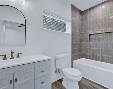 2844 S Marsalis Avenue - Photo Thumbnail 18