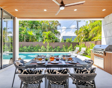 727 Ne 17th Way - Photo Thumbnail 86