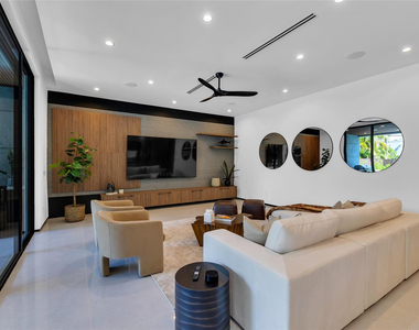 727 Ne 17th Way - Photo Thumbnail 48