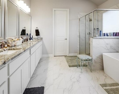 209 Chesapeake Drive - Photo Thumbnail 15