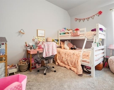 209 Chesapeake Drive - Photo Thumbnail 10