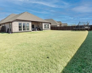 209 Chesapeake Drive - Photo Thumbnail 18
