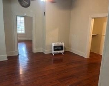 617 W Gandy Street - Photo Thumbnail 5