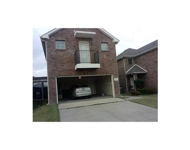 616 Fleming Street - Photo Thumbnail 7