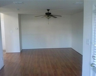 616 Fleming Street - Photo Thumbnail 4