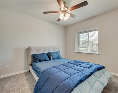 3028 Willow Wood Court - Photo Thumbnail 15
