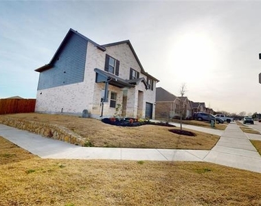 2102 Dunbar Drive - Photo Thumbnail 1