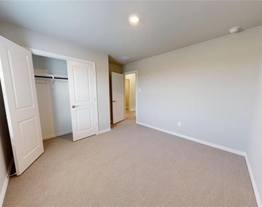 2102 Dunbar Drive - Photo Thumbnail 19