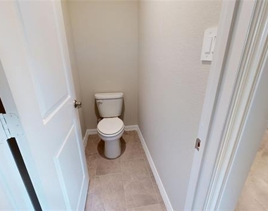 2102 Dunbar Drive - Photo Thumbnail 15