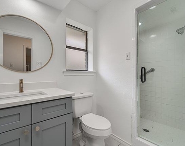 9922 Hickory Crossing - Photo Thumbnail 19