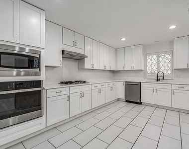 9922 Hickory Crossing - Photo Thumbnail 21