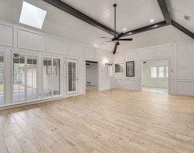 9922 Hickory Crossing - Photo Thumbnail 30