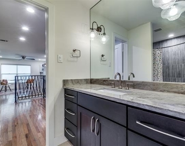 5908 Melshire Drive - Photo Thumbnail 10