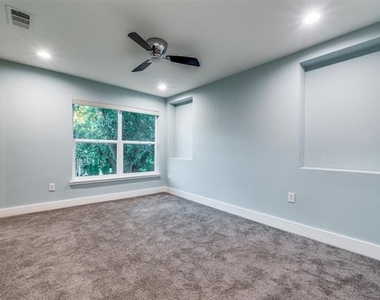 5908 Melshire Drive - Photo Thumbnail 11