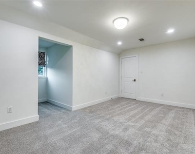 5908 Melshire Drive - Photo Thumbnail 9