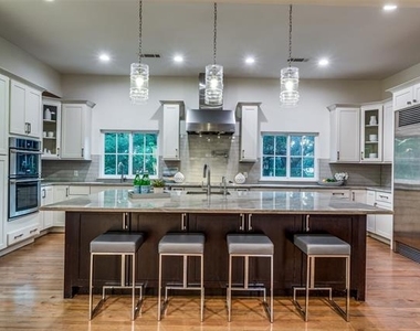 5908 Melshire Drive - Photo Thumbnail 35