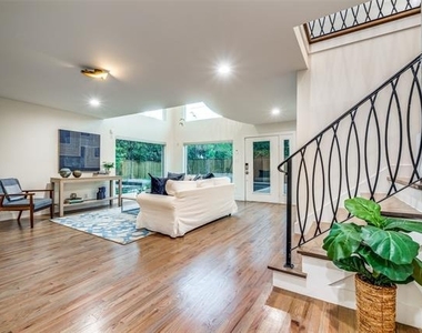 5908 Melshire Drive - Photo Thumbnail 21