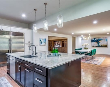 5908 Melshire Drive - Photo Thumbnail 20