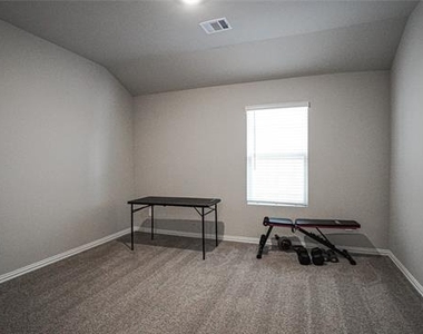 775 Moonlight Place - Photo Thumbnail 18