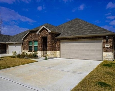 775 Moonlight Place - Photo Thumbnail 2