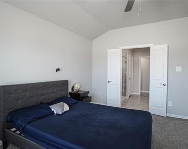 775 Moonlight Place - Photo Thumbnail 13