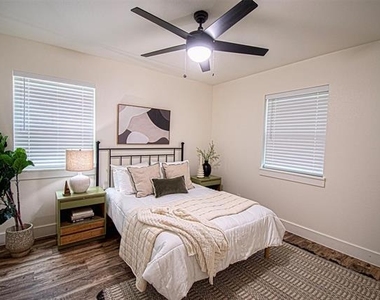 551 E Burks Street - Photo Thumbnail 19