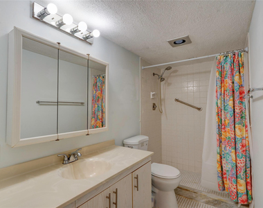 3102 Portofino Point - Photo Thumbnail 13