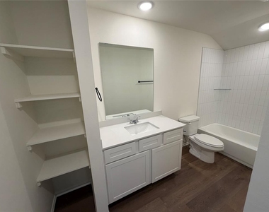 204 Mason Court - Photo Thumbnail 17