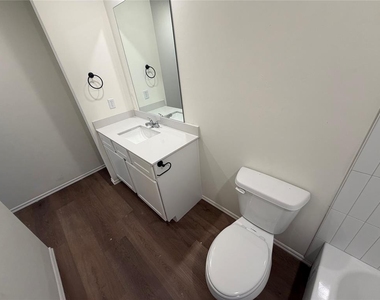 204 Mason Court - Photo Thumbnail 19