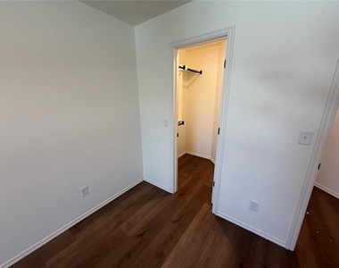 204 Mason Court - Photo Thumbnail 23
