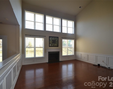 221 Montibello Drive - Photo Thumbnail 3