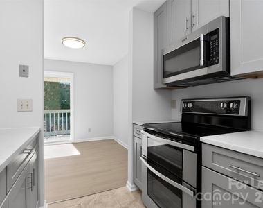 11029 Harrowfield Road - Photo Thumbnail 15