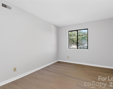 11029 Harrowfield Road - Photo Thumbnail 29
