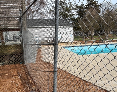 11029 Harrowfield Road - Photo Thumbnail 2