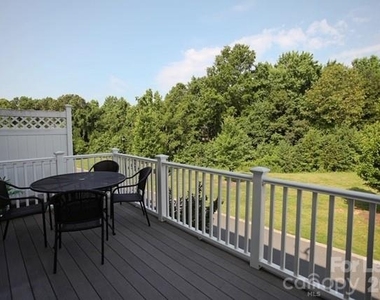 1098 Drayton Court - Photo Thumbnail 11