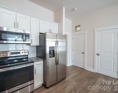 935 Mcalway Road - Photo Thumbnail 10