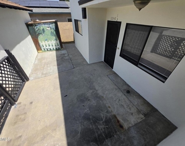 12246 1/2 Oxnard Street - Photo Thumbnail 3