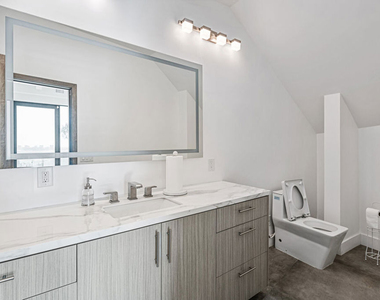 6181 Temple Hill Drive - Photo Thumbnail 11