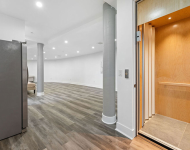 6181 Temple Hill Drive - Photo Thumbnail 48