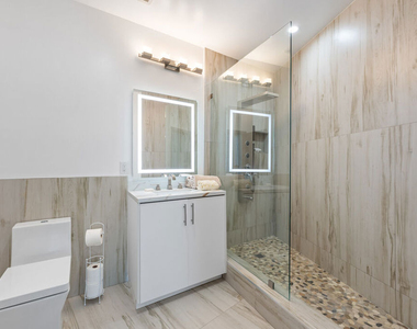 6181 Temple Hill Drive - Photo Thumbnail 46